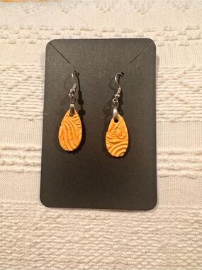 Handcrafted golden Teardrop Dangle Earrings
